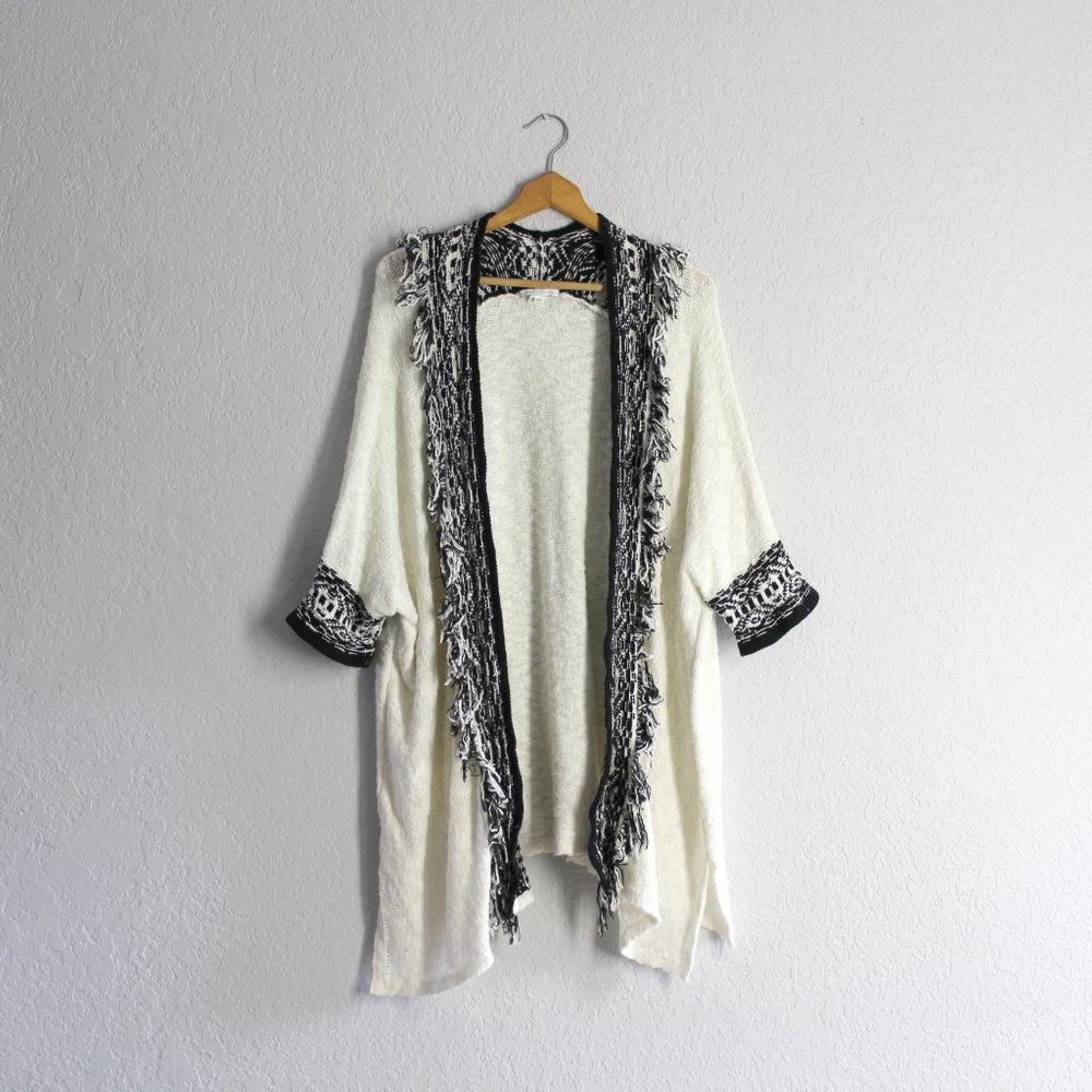 Alphamoment Open Front Fly Away Cardigan Sweater S M fringe white black